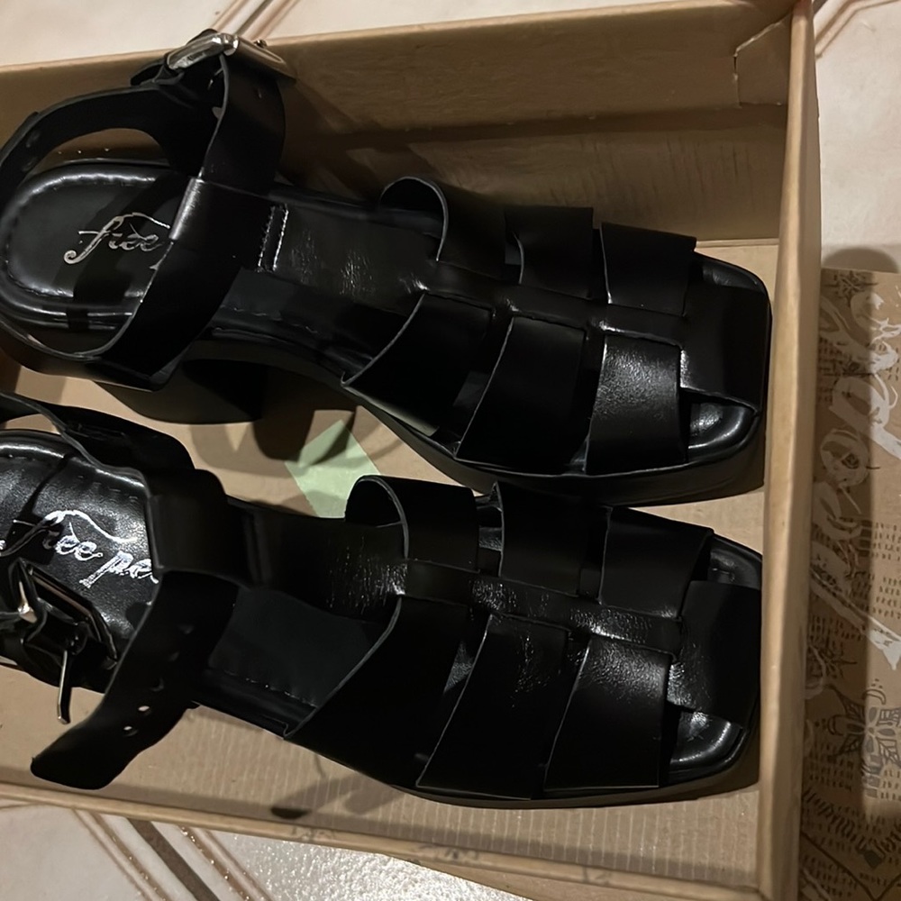Free People Pacific Luggage Fisherman Chunky Heel Platform Sandals Size 6